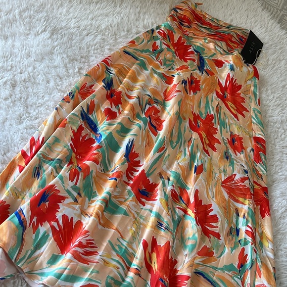 ASTR Antila Floral Maxi Dress - Picture 10 of 10